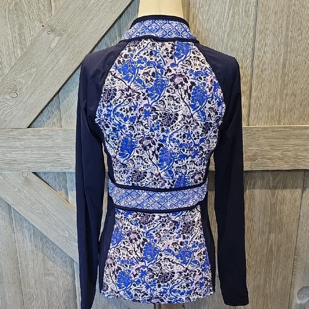 Athleta Rashguard
